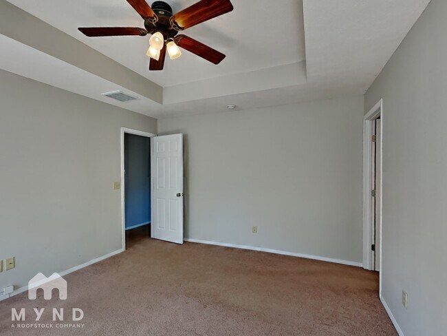 Building Photo - 1212 S Erika Ave