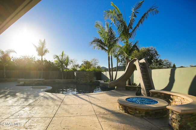 Building Photo - 961 Riopelle Ct