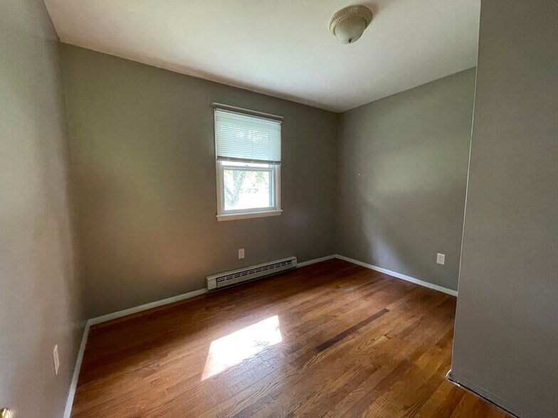 Building Photo - 289 Brooktondale Rd