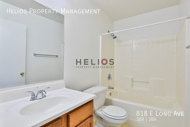 Building Photo - 818 E Long Ave