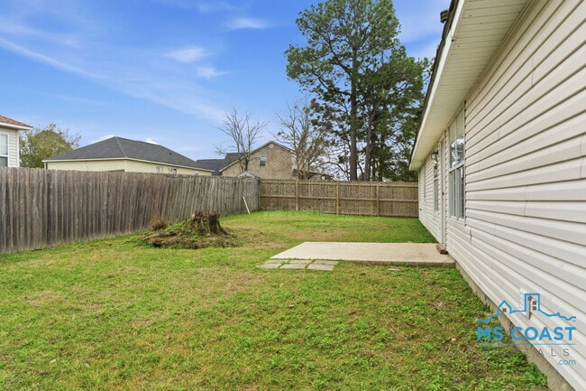 Building Photo - 11352 Fairfield Blvd