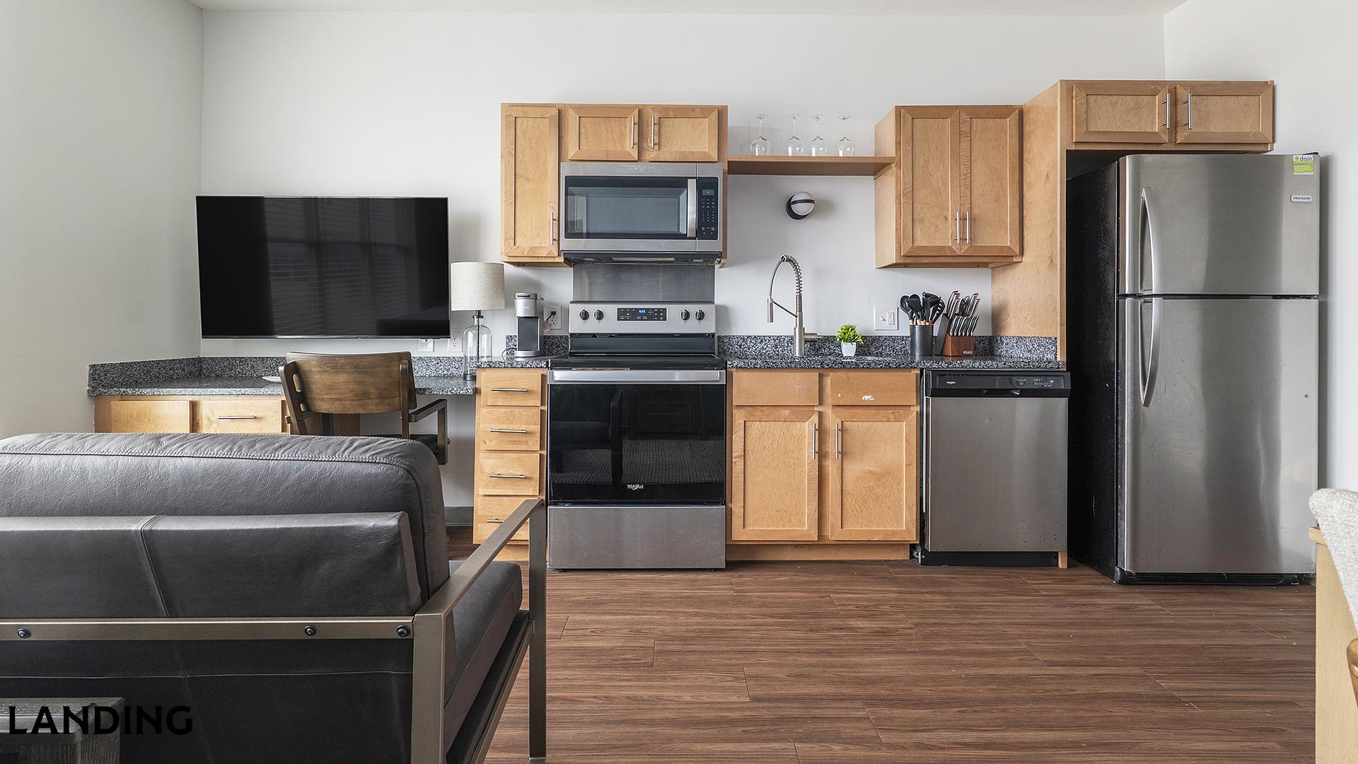 Building Photo - 302 13th St S