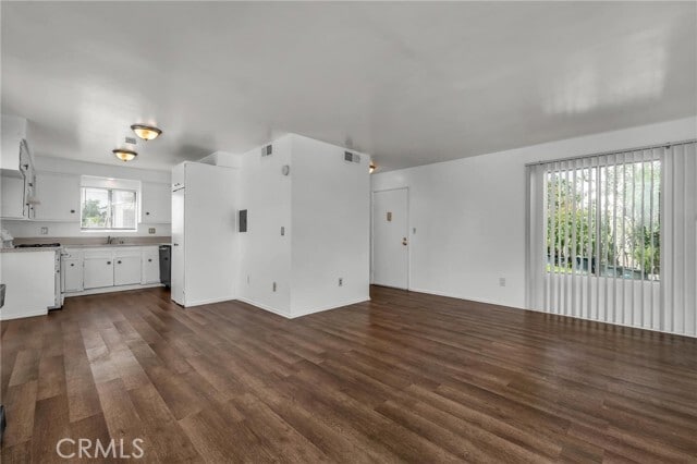 Building Photo - 2818 W 235th St