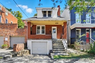 Building Photo - 3 Bedroom House Available in Clifton Near ...