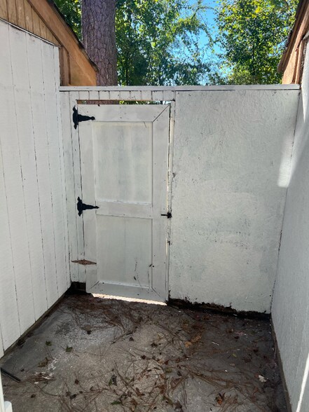 Building Photo - 3456 Macklen Rd