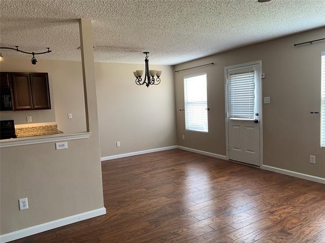 Building Photo - 1472 Stewart Dr