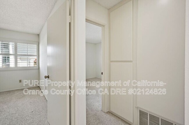 Building Photo - 8933 Amador Cir