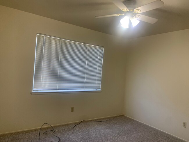 Building Photo - 2832 Sweet Way