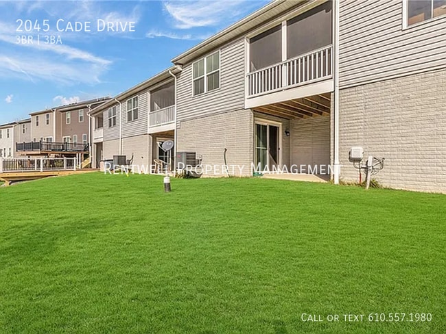 Building Photo - 2045 Cade Dr