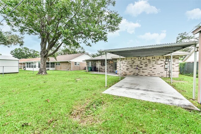 Building Photo - 4707 Northrup Dr