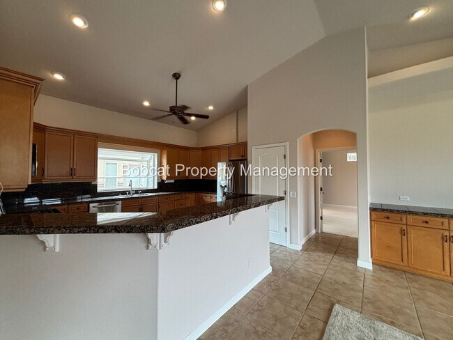 Building Photo - Golf Course Living with Mountain Views & Detached Casita