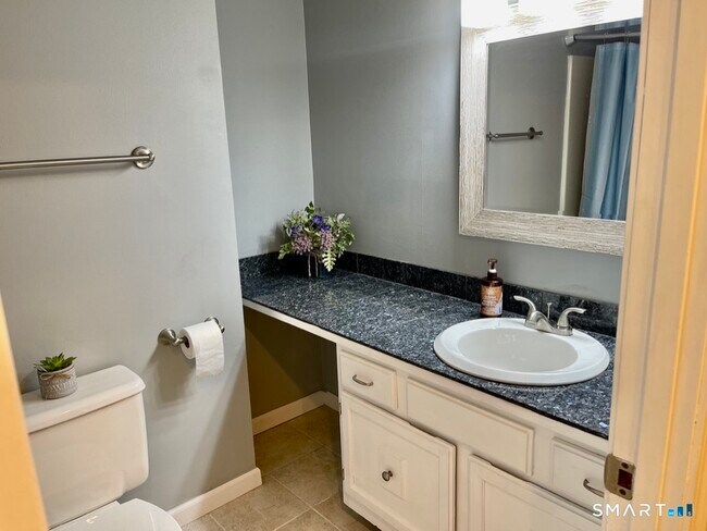 Building Photo - 448 Cypress Rd