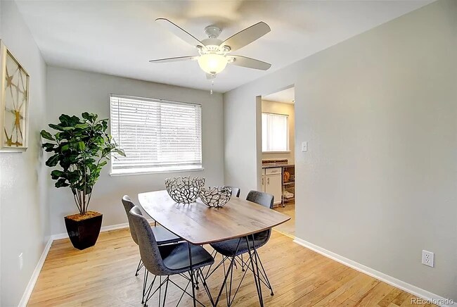 Building Photo - 5456 S Lakeview St