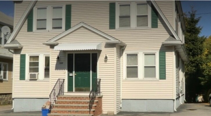 Primary Photo - 166 South St