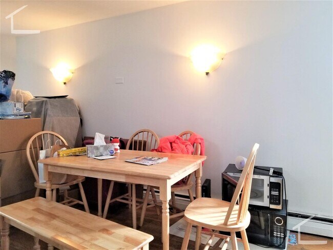 Building Photo - 22 St Cyprians Pl