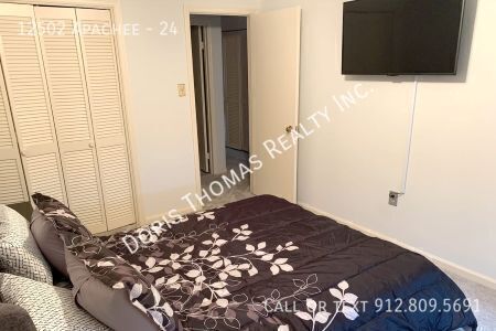 Building Photo - 12502 Apachee-24