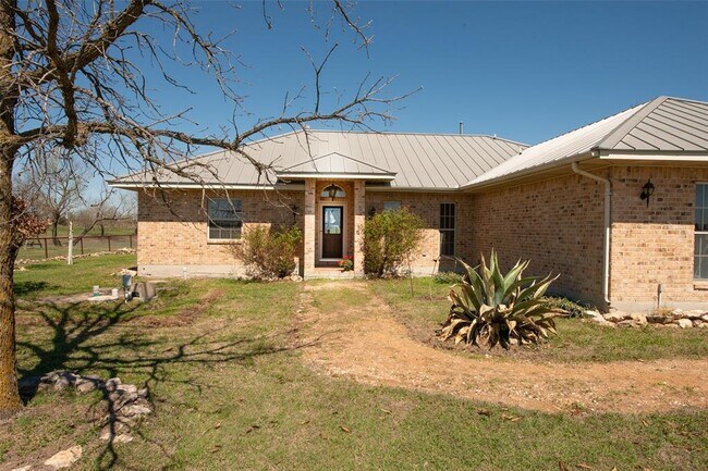 Primary Photo - 10106 Schmidt Ln