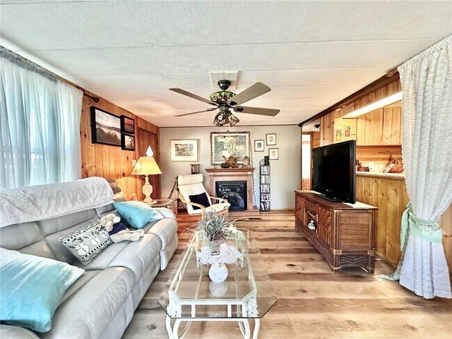 Building Photo - 3609 E Westcove Ct