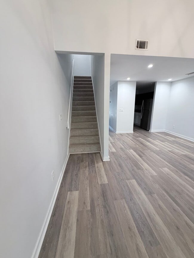 Building Photo - 4790 Champion Way