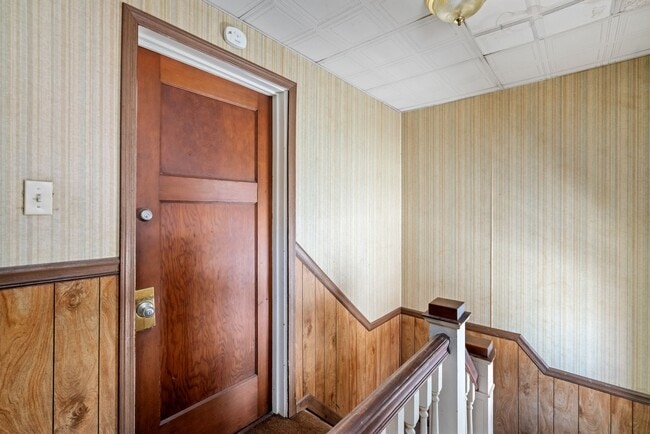 Building Photo - 282 9th St