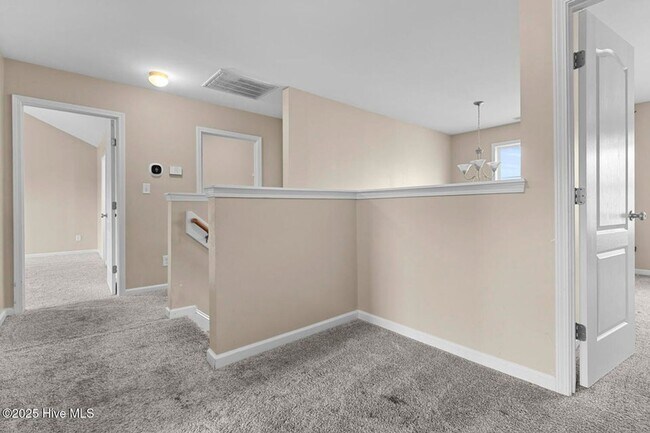 Building Photo - 4 Bedroom Home In Carolina Plantation!