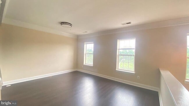 Building Photo - 580 Orchard Ridge Dr