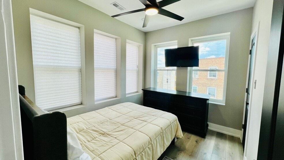 Building Photo - 1863 S Karlov Ave