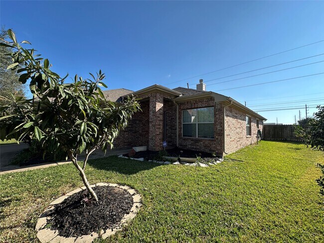 Building Photo - 21839 Manitou Falls Ln