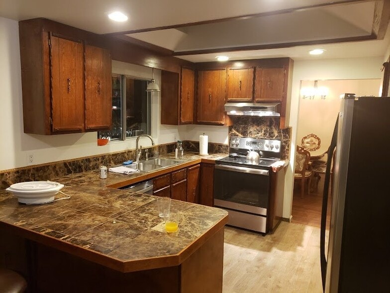 Building Photo - 1700 196th Pl SW