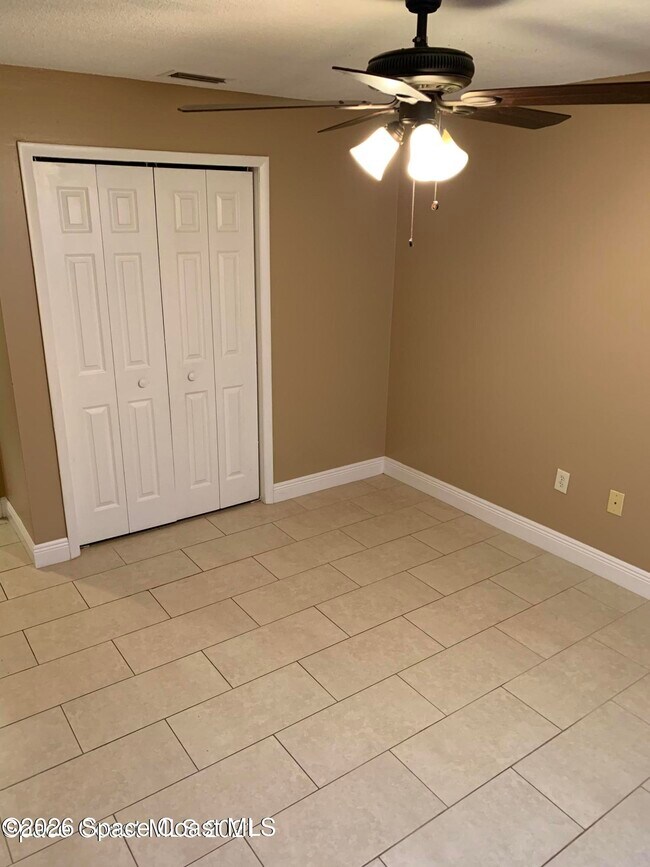 Building Photo - 3645 Barna Ave