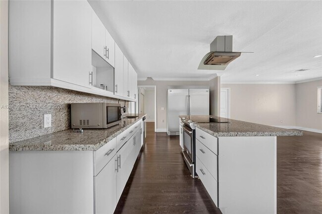 Building Photo - 8401 SW 107th Ave