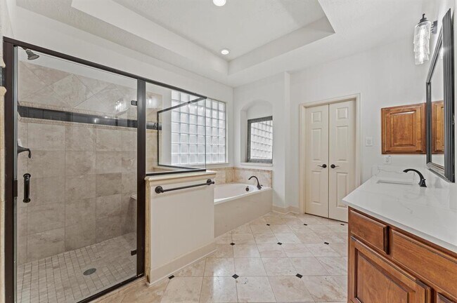 Building Photo - 3 N Beech Springs Cir