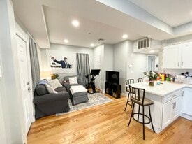 Building Photo - 19 Washburn St