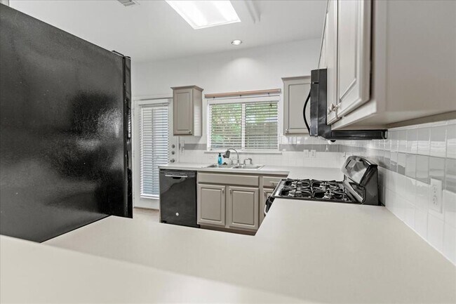 Building Photo - 12205 Abbey Glen Ln