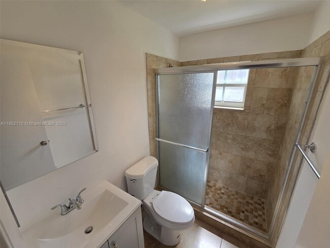 Building Photo - 9430 S Meadows Cir