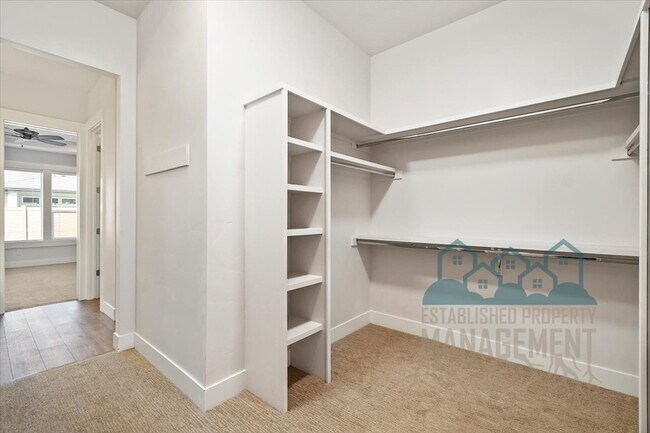 Building Photo - 10399 W Bell Fountain Dr