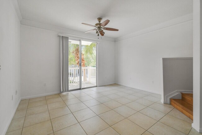 Building Photo - 175 Galicia Way