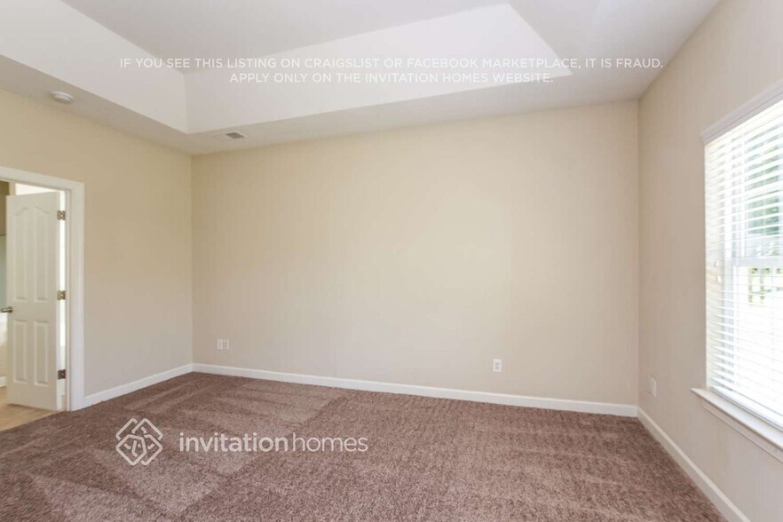 Building Photo - 4517 Hyperion Ct