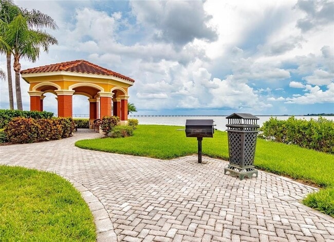 Building Photo - 2705 Via Murano