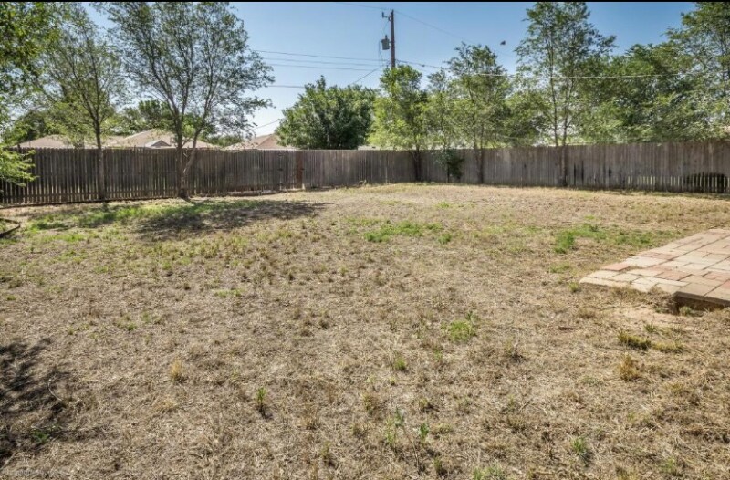 Building Photo - 611 Butterfield Trail