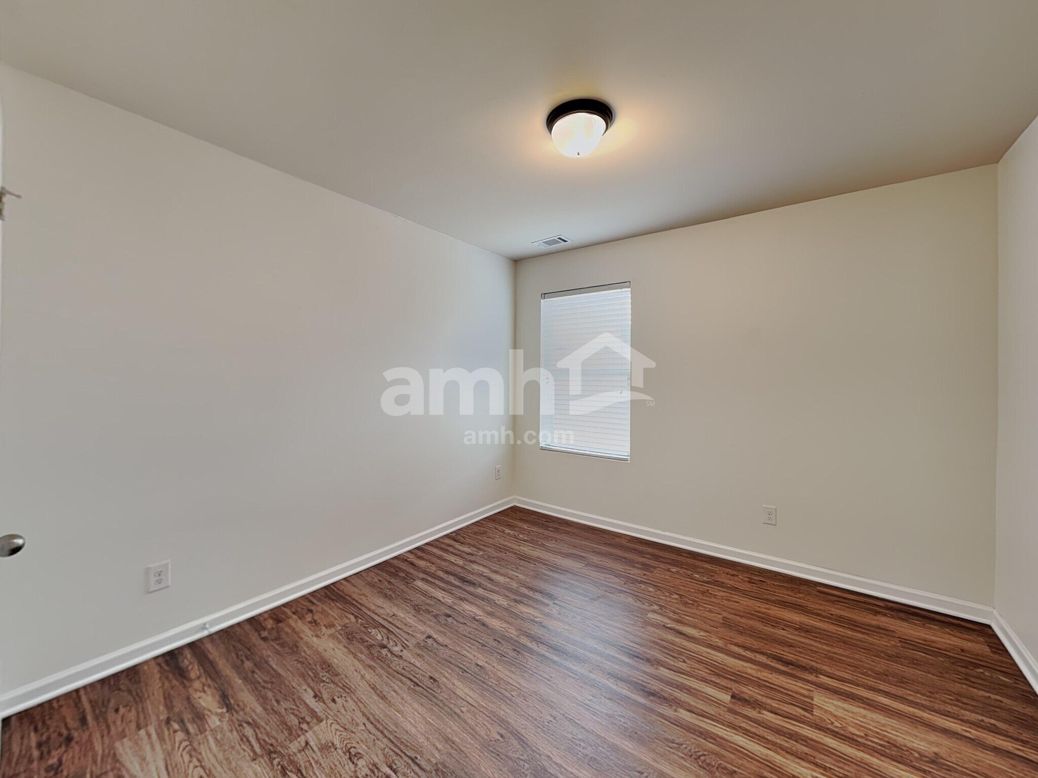 Building Photo - 158 Scotland Dr