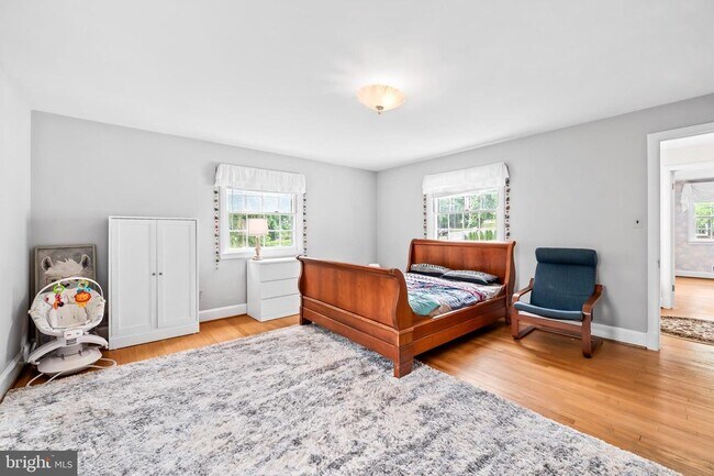 Building Photo - 5113 N Charles St