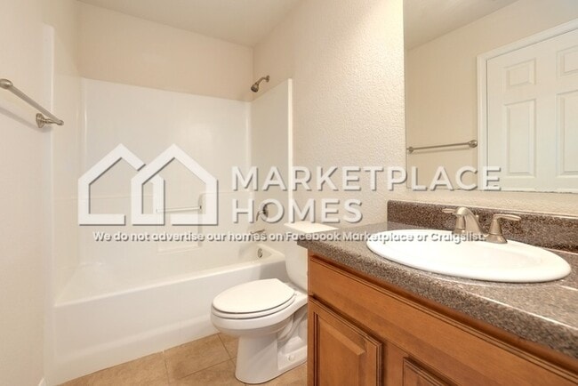 Building Photo - 4481 W Pecan St