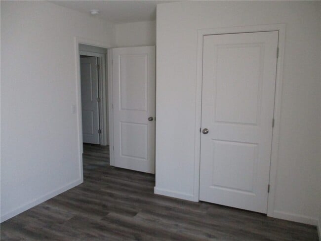 Building Photo - 2400 Granite Cir