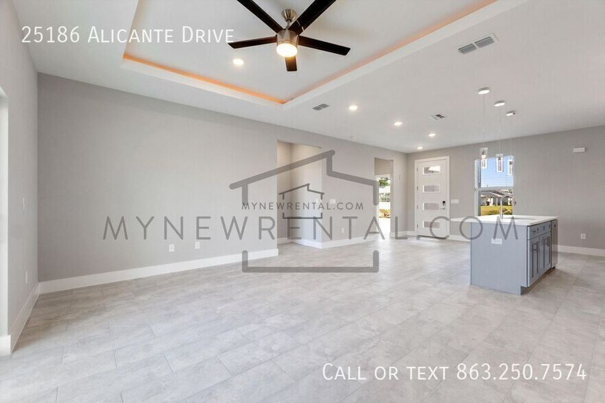 Building Photo - 25186 Alicante Dr