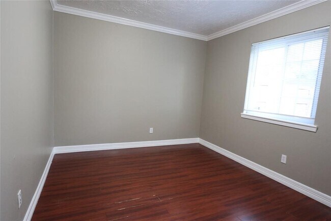 Building Photo - 13819 Clark Towne Rd