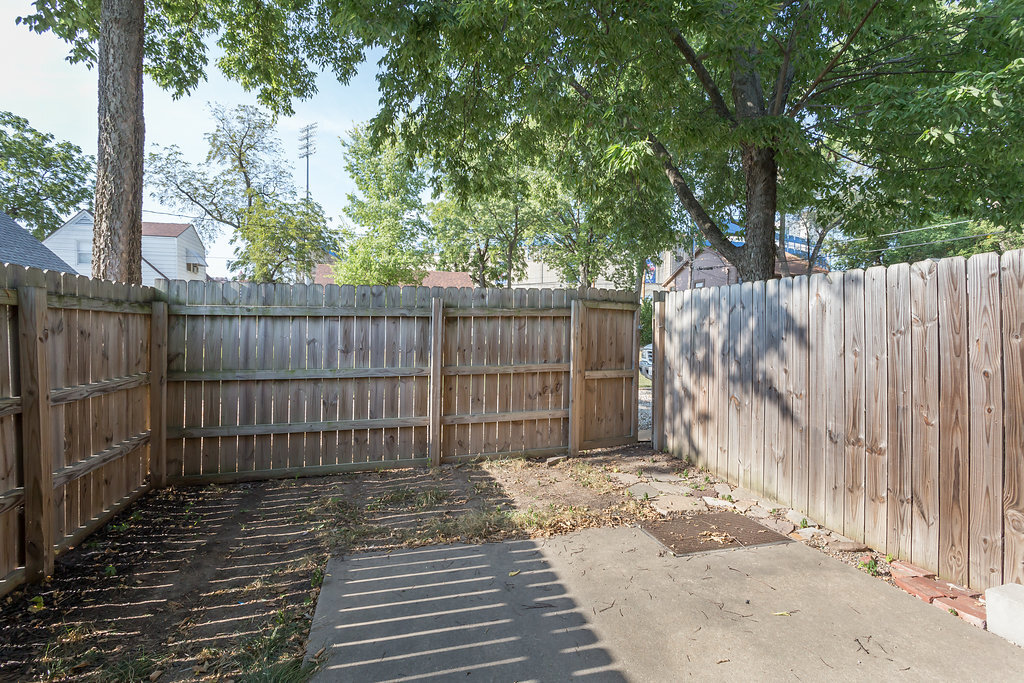 Building Photo - 1021 Illinois St