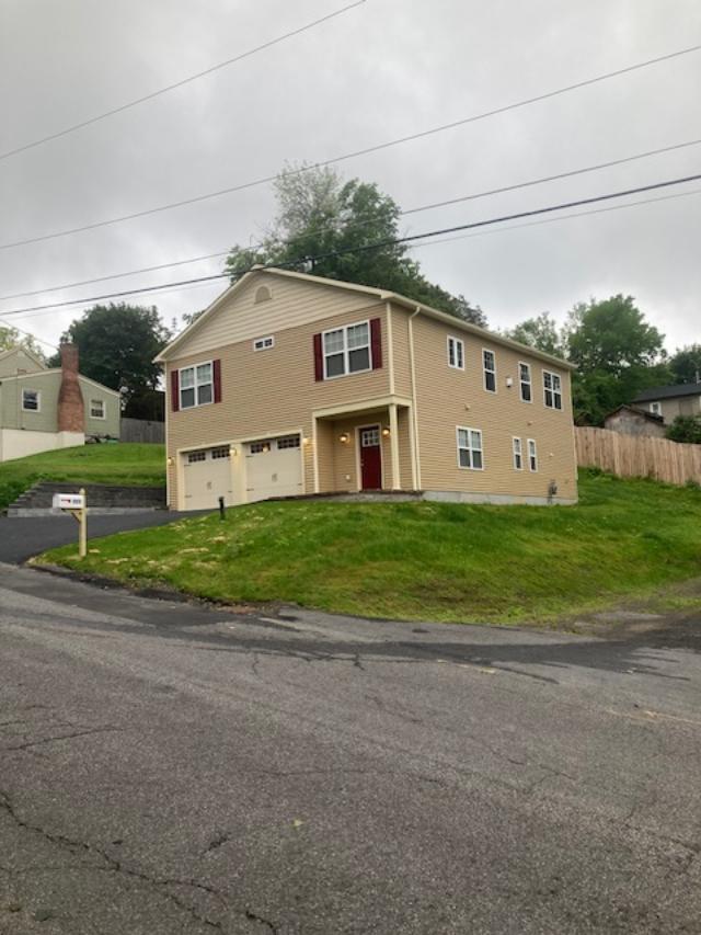 Building Photo - 223 Gillespie Ave