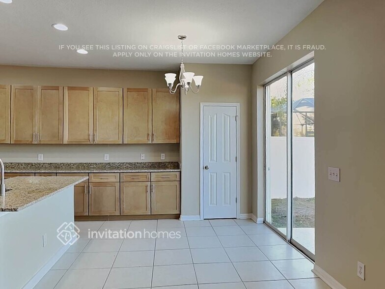 Building Photo - 11133 Golden Silence Dr