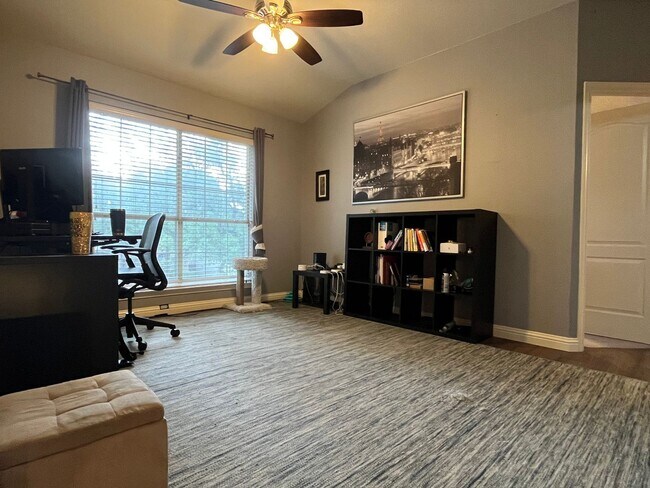Building Photo - Spacious 3/2.5 in Anderson Mill with AMAZI...